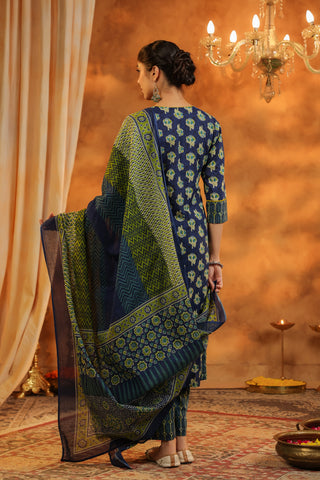 Floral Printed Cotton Kurta Outfit