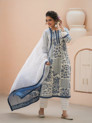 Floral Thread Kurta Set