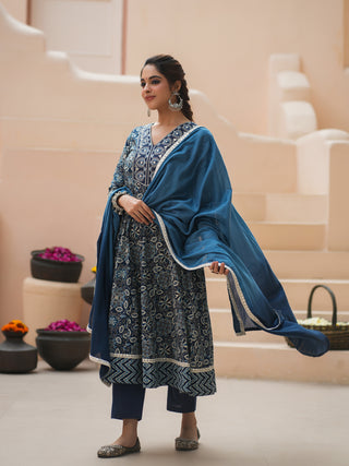 Floral blue kurta pant dupatta set