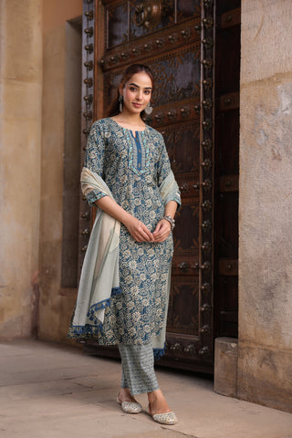 Floral motif cotton kurta outfit set
