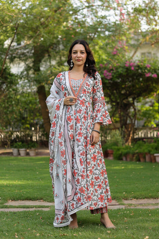 Floral print sequinned kurta with matching cotton trousers and dupatta