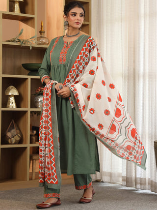 Green cotton kurta set for women