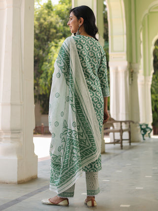 Green printed kurta pant set women