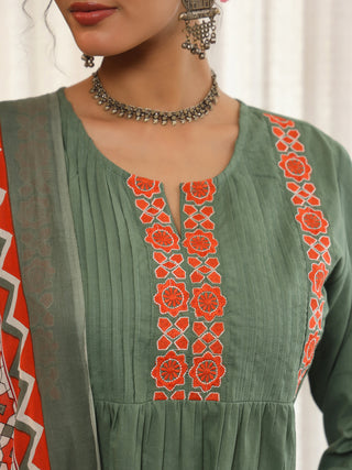 Green traditional cotton kurta set