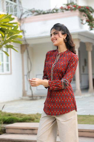 Maroon mandarin collar cotton top