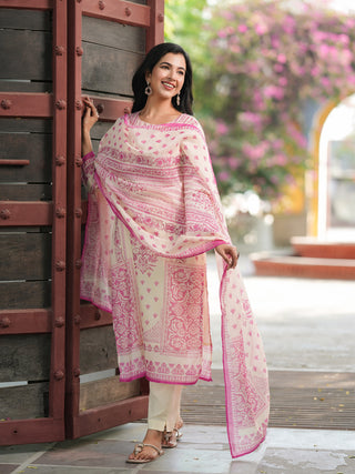 Pink traditional kurta with trousers