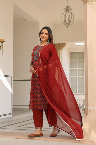 Printed ethnic cotton kurta set with decorative Gotta Patti detailing