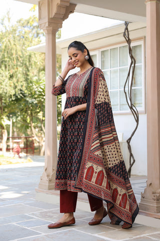 Pure cotton kurta featuring ethnic motifs with trousers and dupatta
