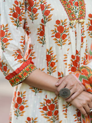 Floral Printed Thread Work Pure Cotton Kurta With Trousers & Dupatta