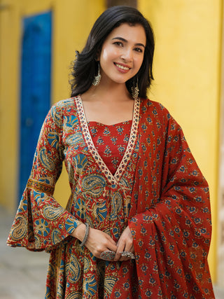 Women Printed Regular Pure Cotton Kurta With Trousers & Dupatta