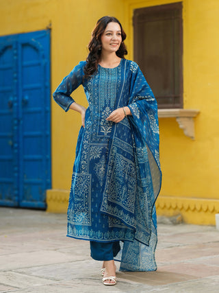 Women Ethnic Motifs Printed Regular Kurta with Trousers & Dupatta