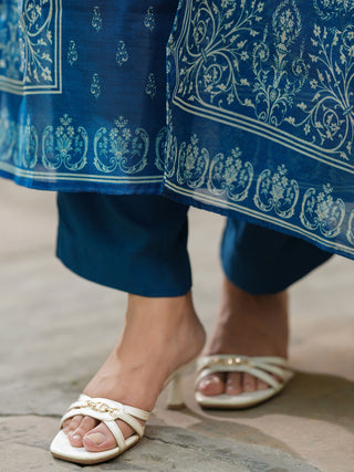 Women Ethnic Motifs Printed Regular Kurta with Trousers & Dupatta