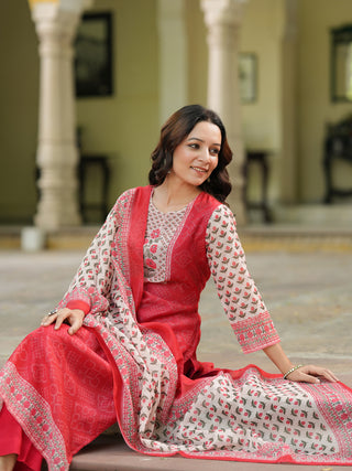Bandhani Printed Sequinned Chanderi Cotton Kurta With Trousers & Dupatta