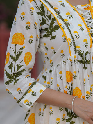 Women Floral Printed Regular Pure Cotton Kurta & Trousers With Dupatta