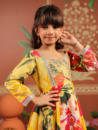 Girls Floral Printed Regular Pure Cotton Kurta with Trousers & With Dupatta
