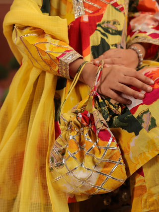 Girls Floral Printed Regular Pure Cotton Kurta with Trousers & With Dupatta