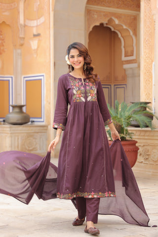 Women Floral Embroidered Regular Cotton Kurta, Trousers & Dupatta Kurta Set