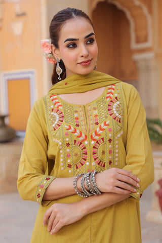 Floral Embroidered Mirror Work Pure Cotton Kurta With Trousers & Dupatta