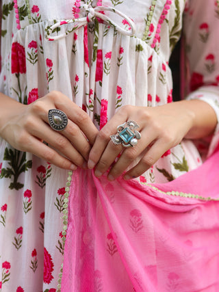 Women Floral Printed Cotton Kurta with Trousers & Dupatta