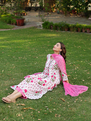 Women Floral Printed Cotton Kurta with Trousers & Dupatta