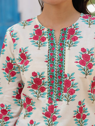 Women Floral Printed Cotton Top