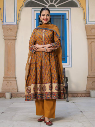 Women Ethnic Motifs Printed Cotton Anarkali Kurta with Trousers & Dupatta