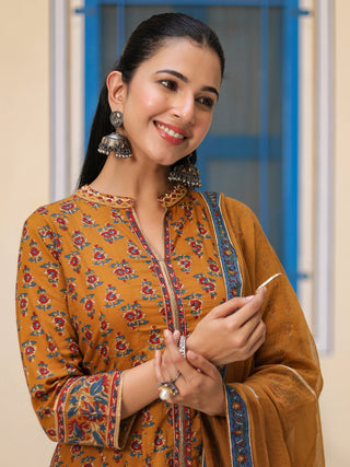 Women Ethnic Motifs Printed Cotton Anarkali Kurta with Trousers & Dupatta