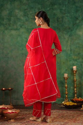 Round Neck Gotta Patti Kurta With Trousers & Dupatta