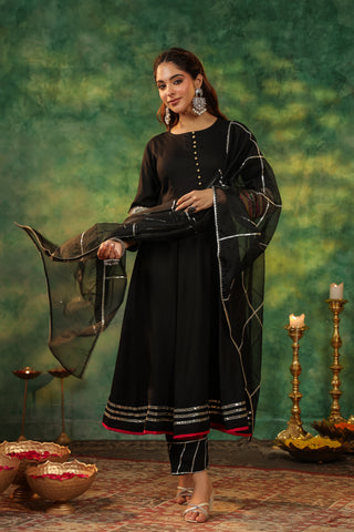 Women Regular Gotta Patti Anarkali Kurta With Trousers & Dupatta