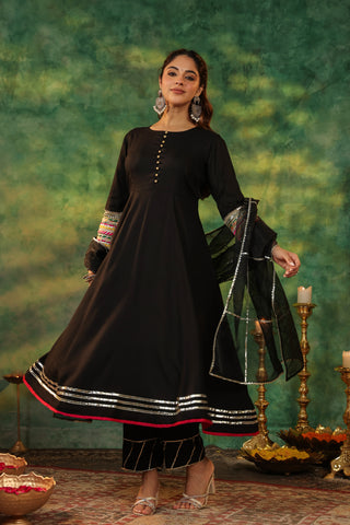 Women Regular Gotta Patti Anarkali Kurta With Trousers & Dupatta