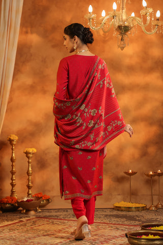 Ethnic Motifs Printed Straight Kurta With Trousers & Dupatta