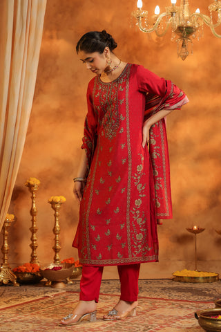 Ethnic Motifs Printed Straight Kurta With Trousers & Dupatta