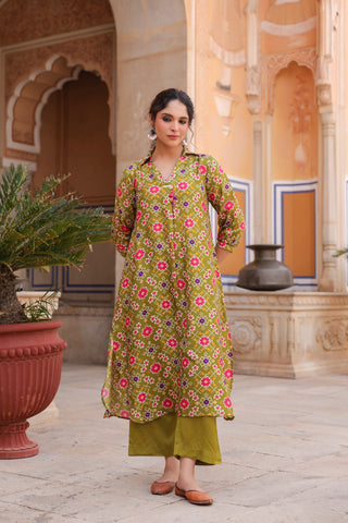Printed V-Neck Three-Quarter Sleeves Tunic With Trouser