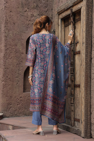 Floral Printed Beads And Stones Straight Kurta With Trousers & Dupatta