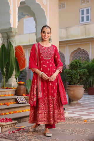 Women Ethnic Motifs Printed Beads and Stones Kurta with Trouser & Dupatta