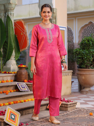 Women Floral Printed Regular Thread Work Pure Cotton Kurta with Trousers & With Dupatta