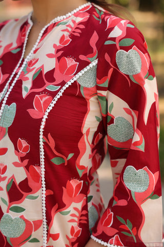 Soft cotton straight kurta with all-over floral print