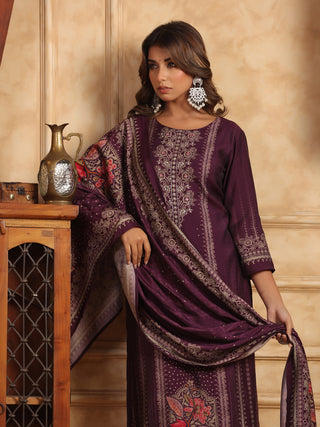 Stone Embellished Kurta Set