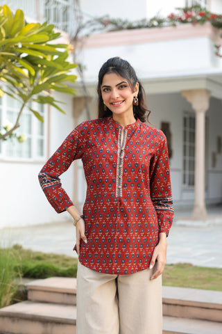 Stylish maroon cotton printed top