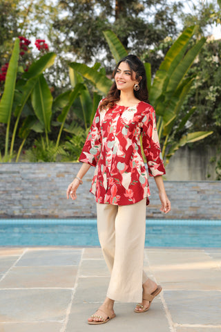 Stylish print cotton top with comfortable fit