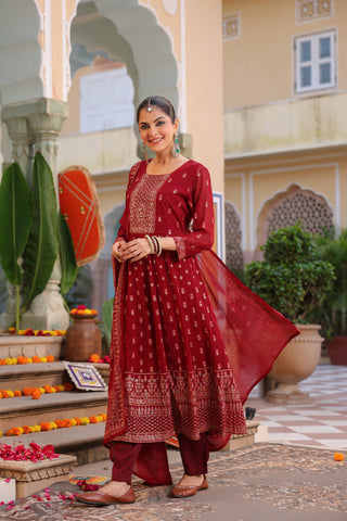 Thread work kurta with dupatta