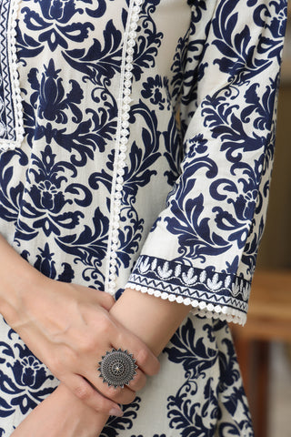 Traditional printed kurta for women