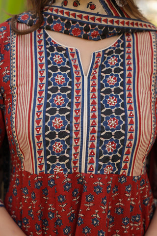 Traditional women's cotton kurta set with ethnic motif detailing