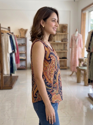 Trendy printed cotton top with soft fabric