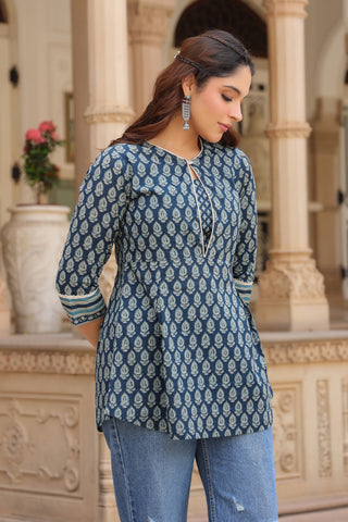 Trendy women printed top