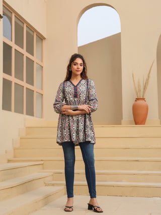 V-neck cotton tunic top