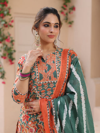 Women Green Printed Cotton Set
