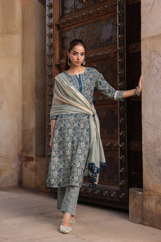 Women breathable cotton ethnic wear set
