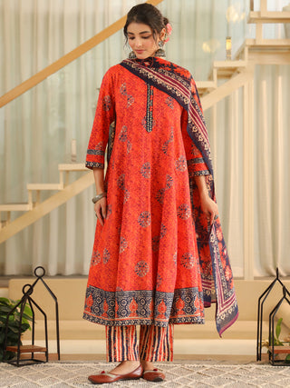 Women ethnic motifs printed cotton kurta set