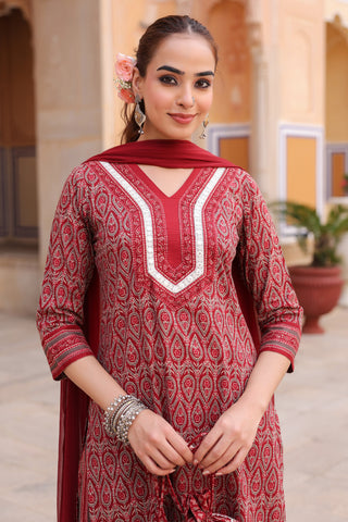 Women ethnic print cotton kurta outfit